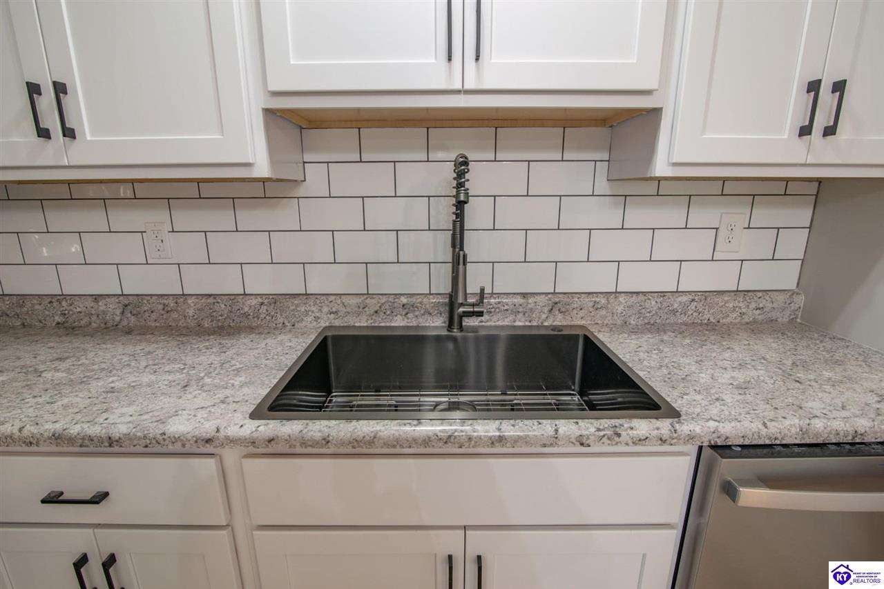 Listing Picture 106 Jefferson Street Radcliff, KY 40160 MLS HK25004894