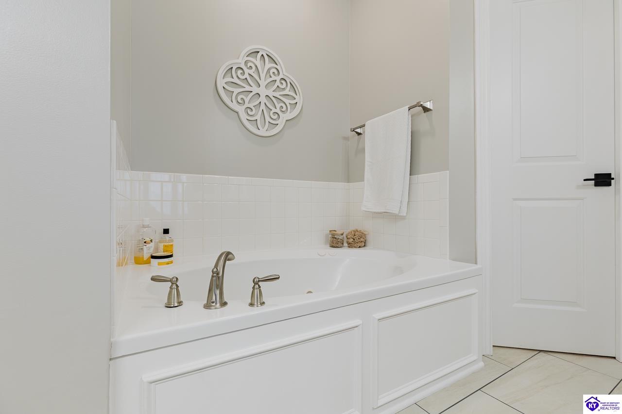 Listing Picture 73 Waterfowl Loop Rineyville, KY 40162 MLS HK25004940