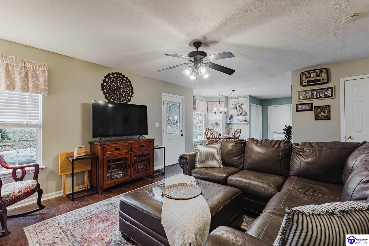 Listing Picture 161 Delaney Court Rineyville, KY 40162 MLS HK25004955