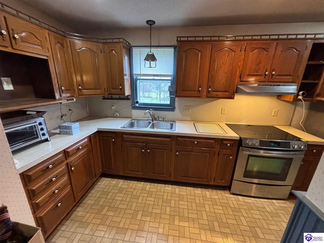 Listing Picture 108 Owl Creek Drive Vine Grove, KY 40175 MLS HK25004984