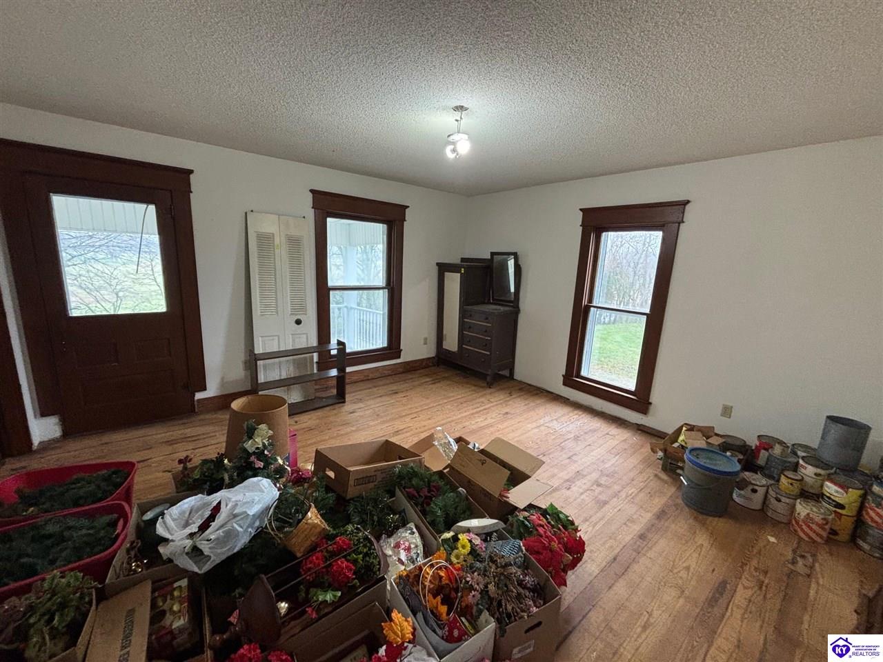 Listing Picture 108 Owl Creek Drive Vine Grove, KY 40175 MLS HK25004984