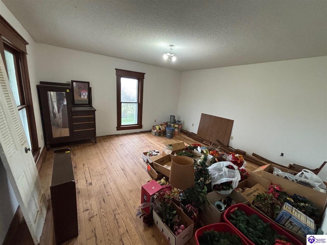 Listing Picture 108 Owl Creek Drive Vine Grove, KY 40175 MLS HK25004984