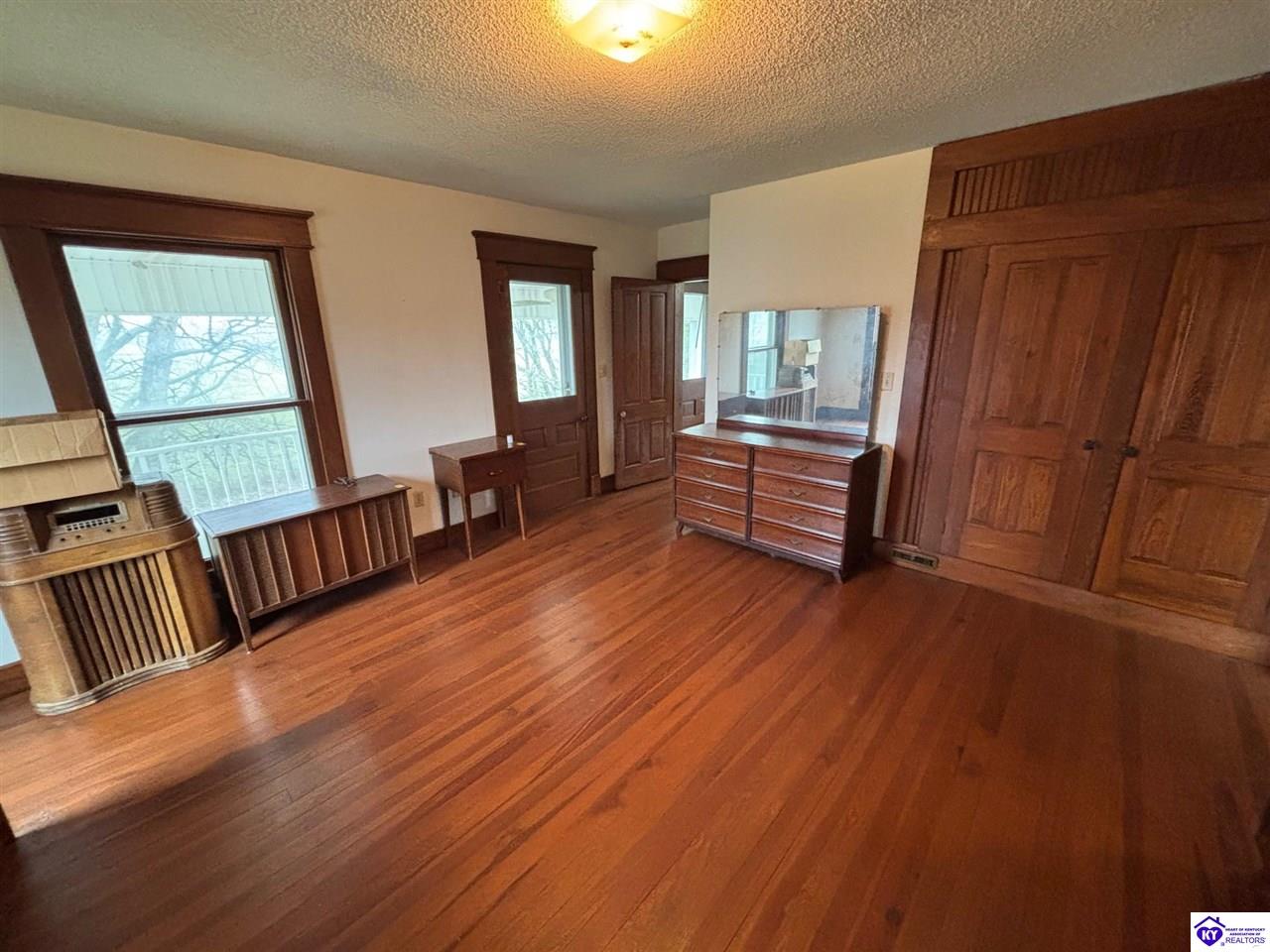 Listing Picture 108 Owl Creek Drive Vine Grove, KY 40175 MLS HK25004984