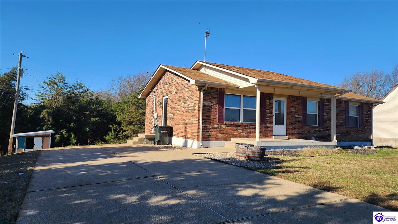 Listing Picture 3013 S Woodland Drive Radcliff, KY 40160 MLS HK25004992