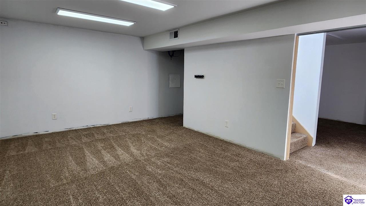 Listing Picture 3013 S Woodland Drive Radcliff, KY 40160 MLS HK25004992