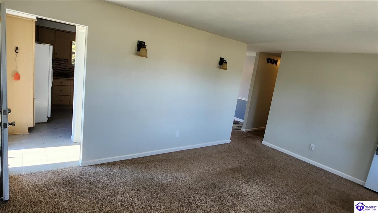 Listing Picture 3013 S Woodland Drive Radcliff, KY 40160 MLS HK25004992