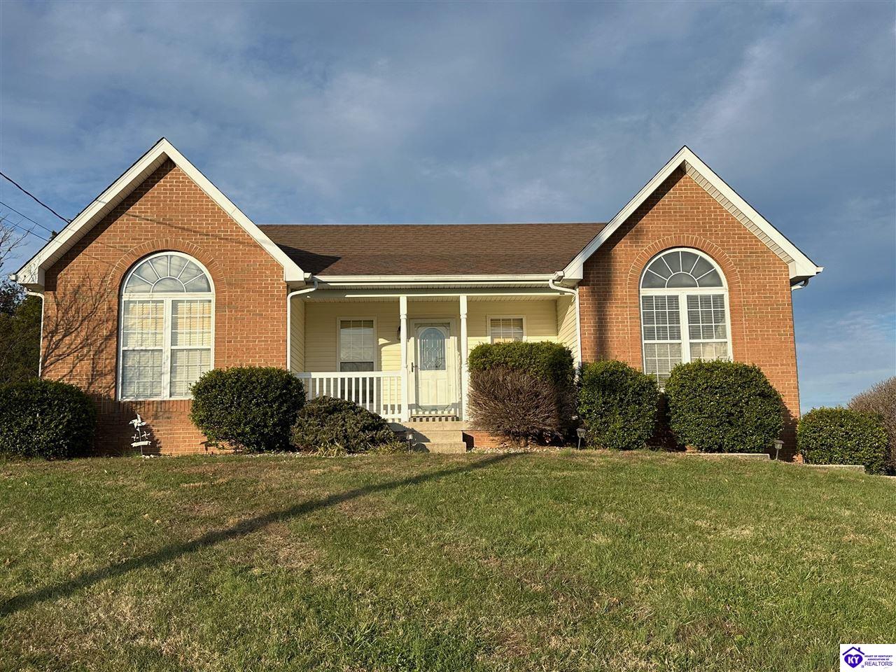 11 Bear Oak CourtCecilia,&nbsp;KY&nbsp;42724