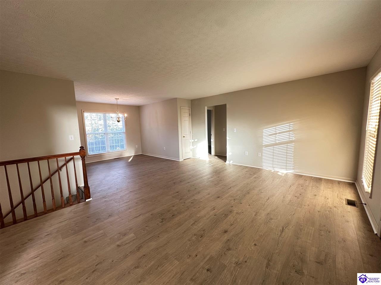 Listing Picture 11 Bear Oak Court Cecilia, KY 42724 MLS HK25005022