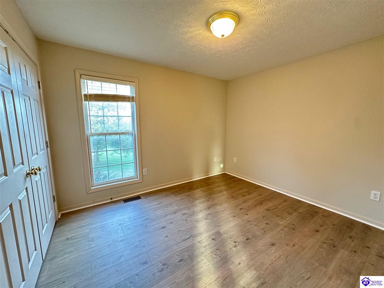 Listing Picture 11 Bear Oak Court Cecilia, KY 42724 MLS HK25005022