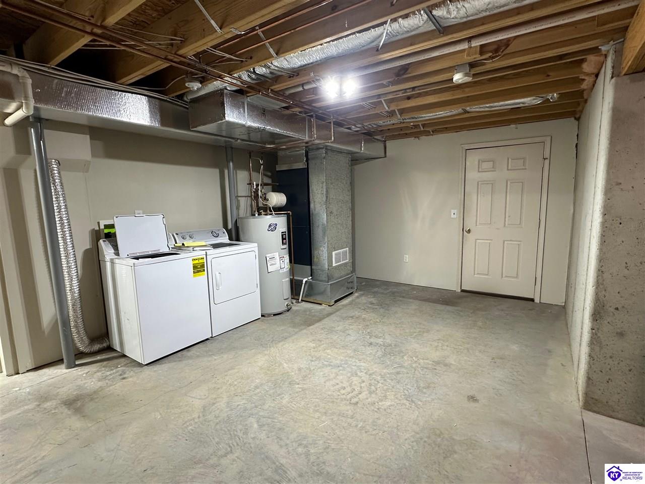 Listing Picture 11 Bear Oak Court Cecilia, KY 42724 MLS HK25005022