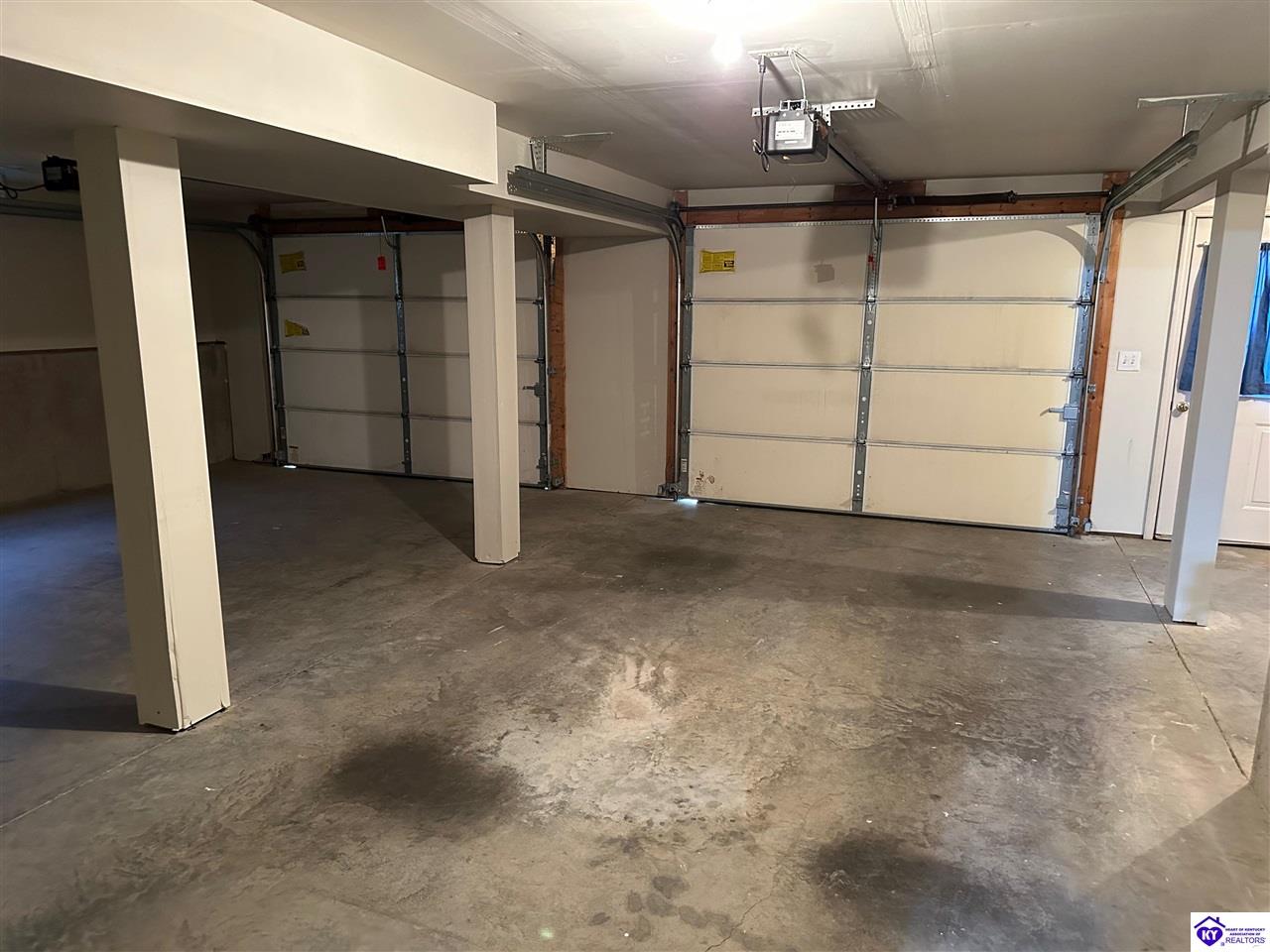 Listing Picture 11 Bear Oak Court Cecilia, KY 42724 MLS HK25005022