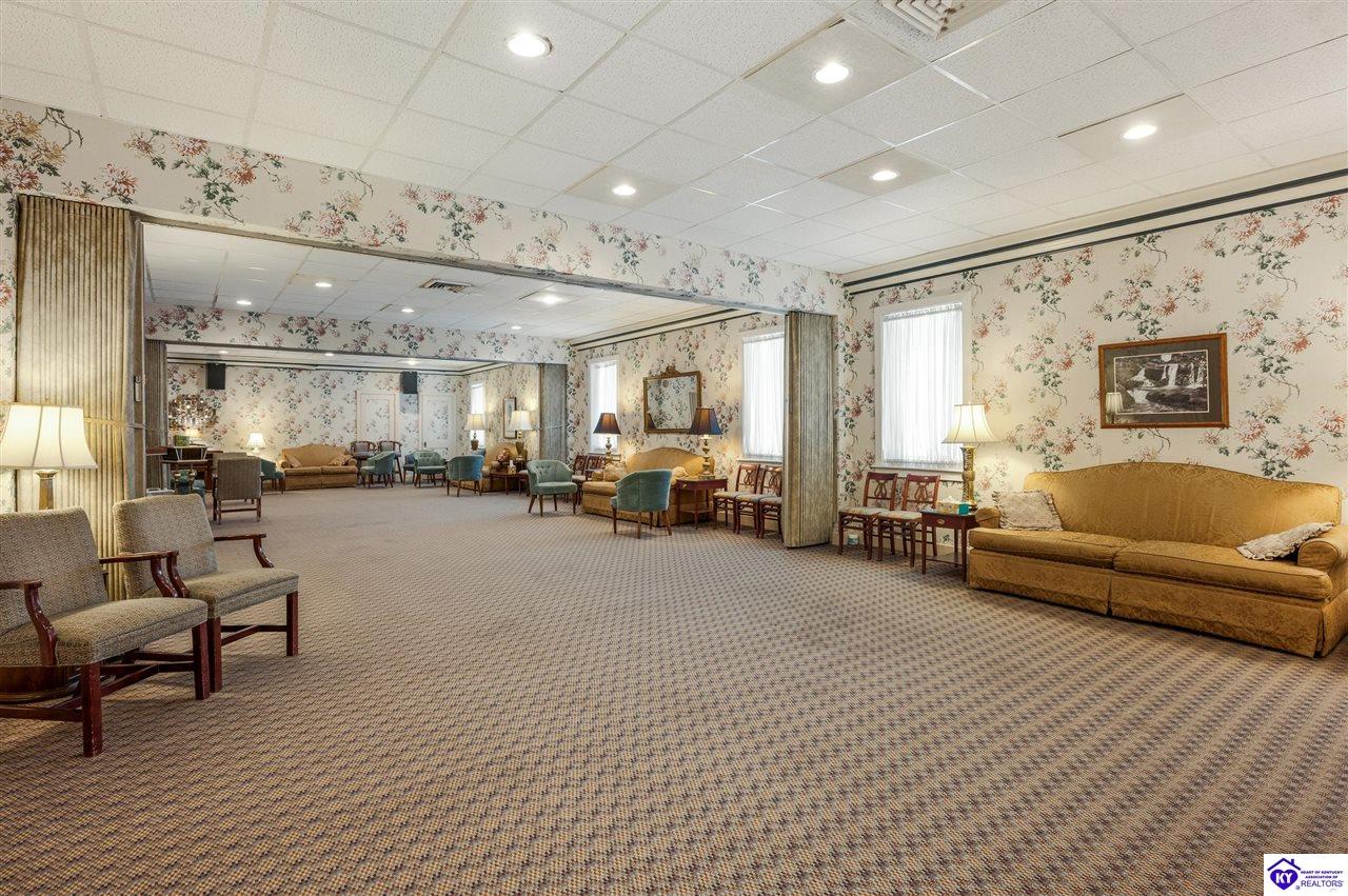 2114 W Market StreetLouisville, KY 40212