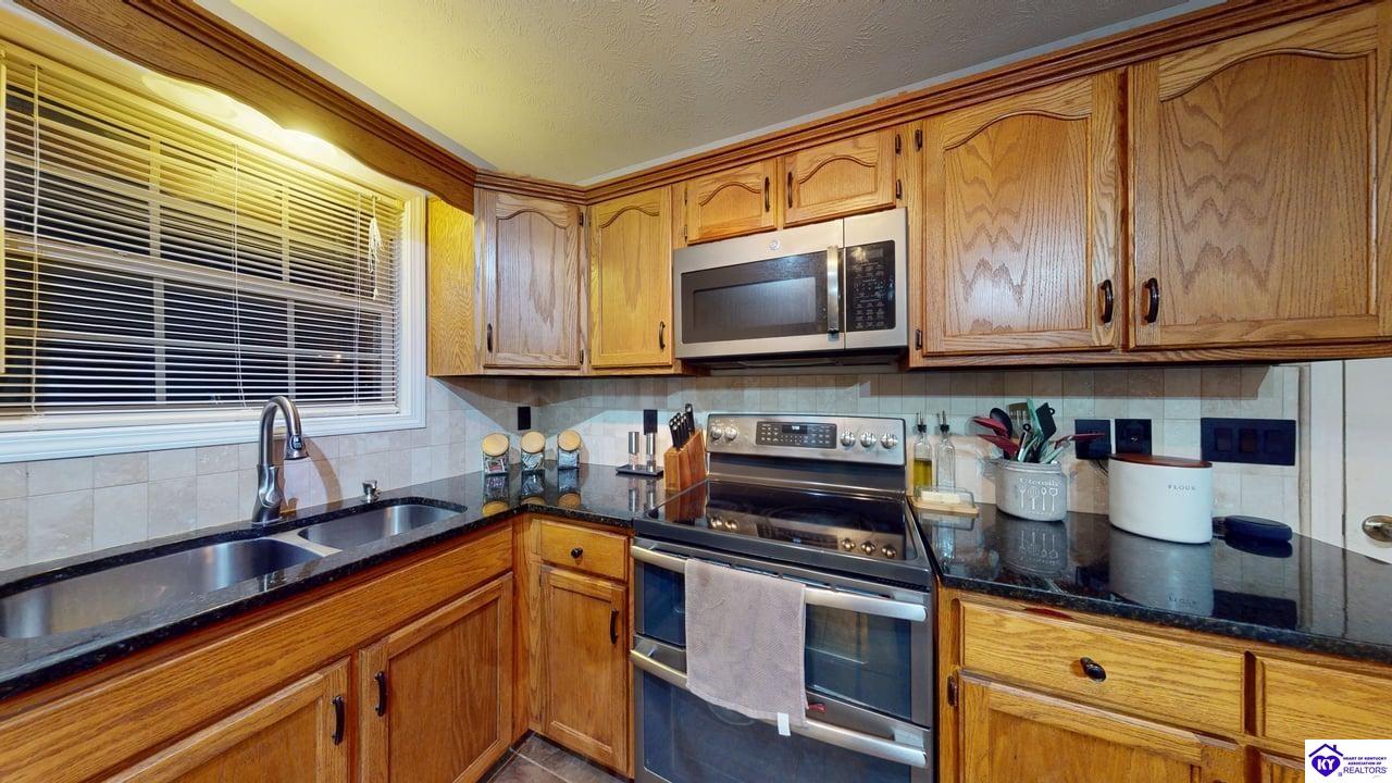 Listing Picture 114 Seth Court Radcliff, KY 40160 MLS HK25005035