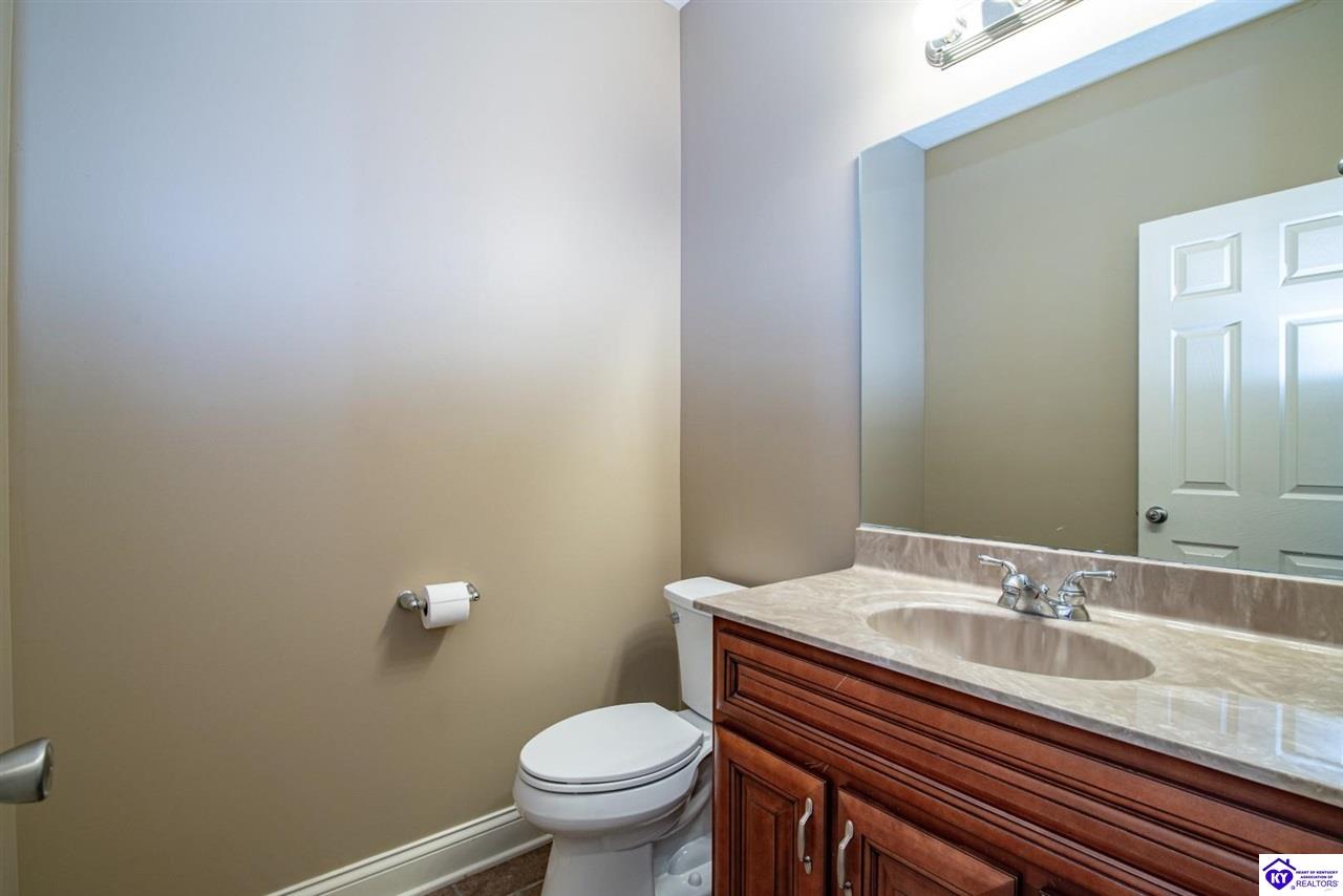 Listing Picture 340 Vineland Place Drive Vine Grove, KY 40175 MLS HK25005041