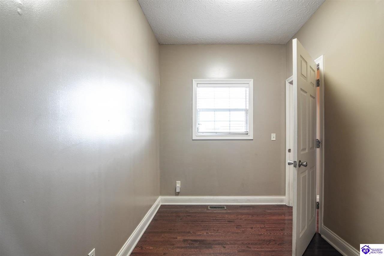 Listing Picture 340 Vineland Place Drive Vine Grove, KY 40175 MLS HK25005041