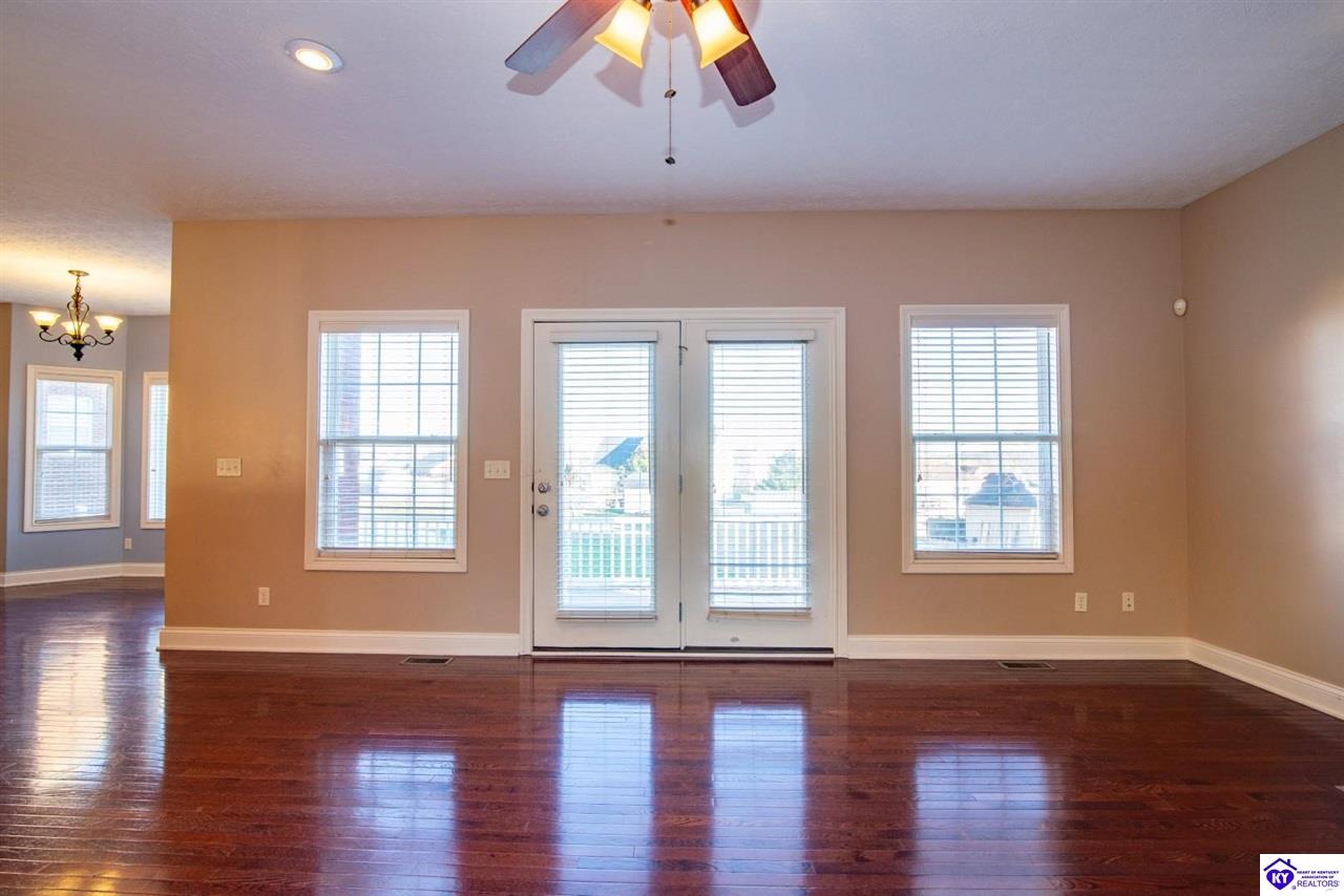 Listing Picture 340 Vineland Place Drive Vine Grove, KY 40175 MLS HK25005041