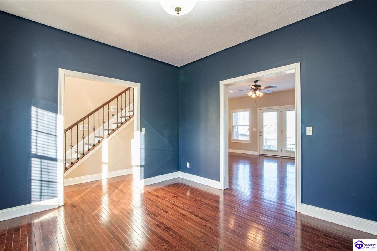 Listing Picture 340 Vineland Place Drive Vine Grove, KY 40175 MLS HK25005041