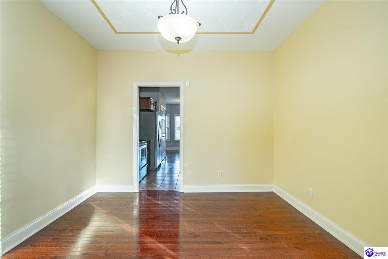 Listing Picture 340 Vineland Place Drive Vine Grove, KY 40175 MLS HK25005041