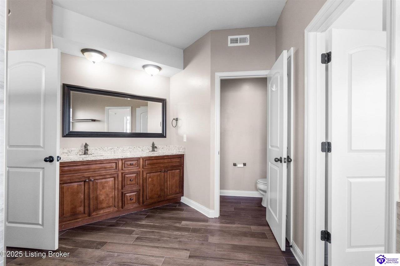 Listing Picture 316 Merlot Court Vine Grove, KY 40175 MLS HK25005093