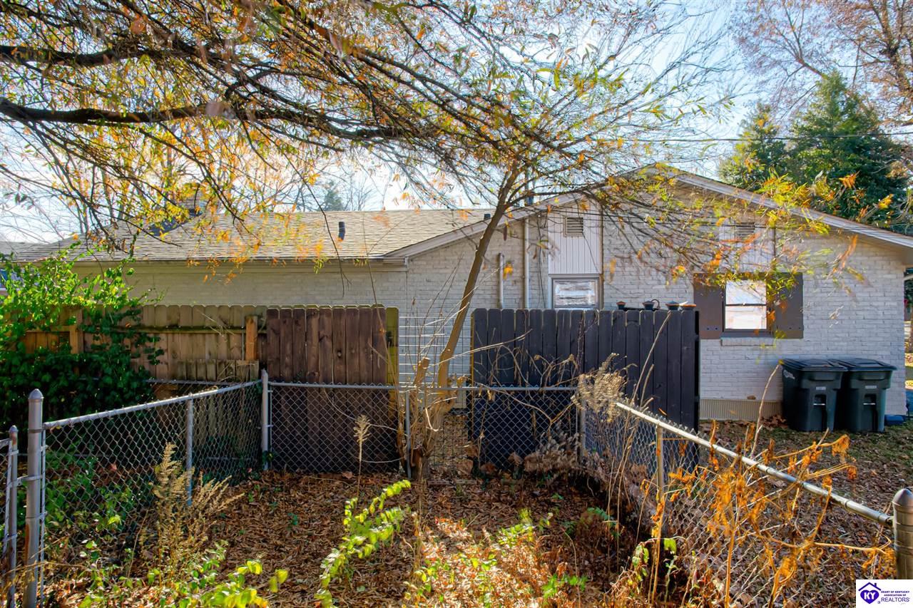 Listing Picture 430 College Street Elizabethtown, KY 42701 MLS HK25005125