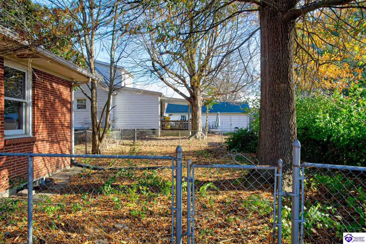 Listing Picture 430 College Street Elizabethtown, KY 42701 MLS HK25005125