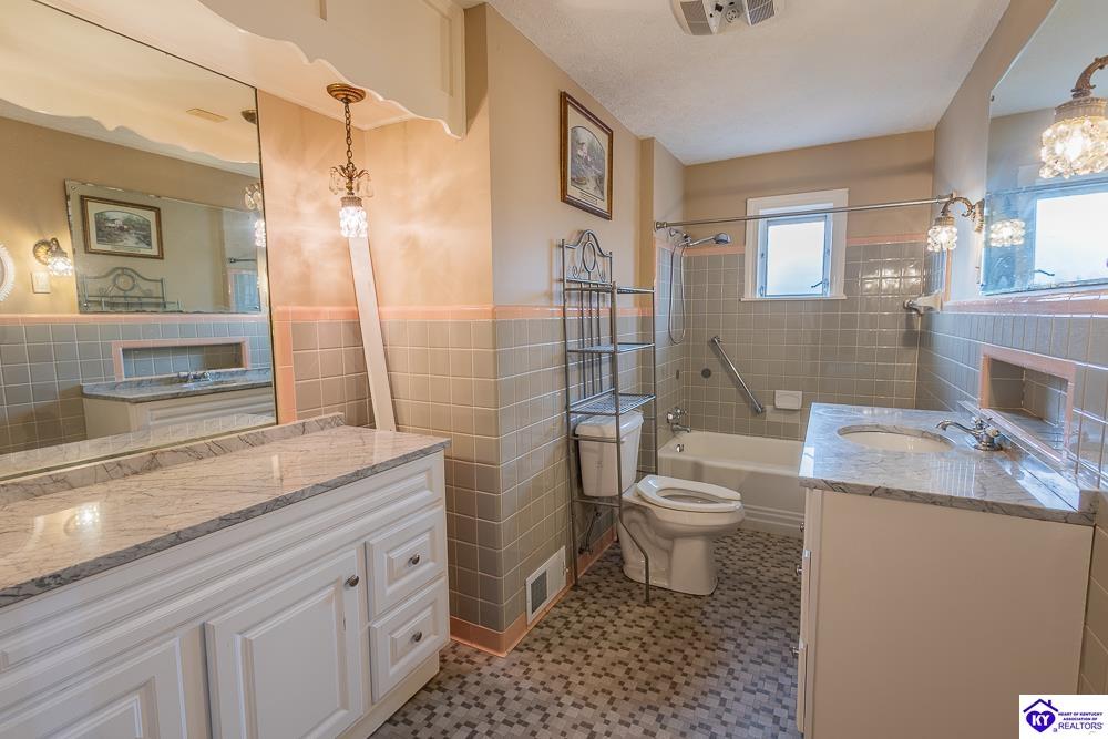 Listing Picture 7891 N Dixie Highway Bonnieville, KY 42713 MLS HK25005147