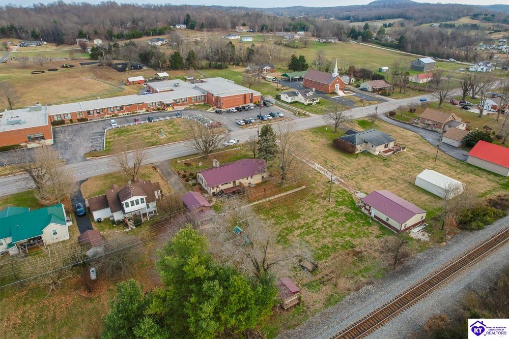 Listing Picture 7891 N Dixie Highway Bonnieville, KY 42713 MLS HK25005147