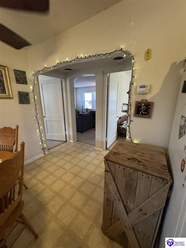 Listing Picture 392 Tunnel Hill Road Elizabethtown, KY 42701 MLS HK25005157