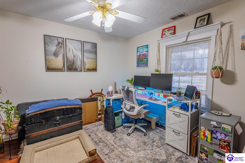 Listing Picture 9747 Mason Lane Fairdale, KY 40118 MLS HK25005193