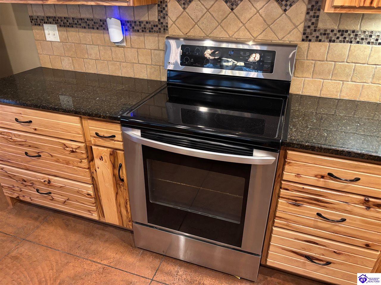 Listing Picture 2674 Fairground Road Brandenburg, KY 40143 MLS HK25005212