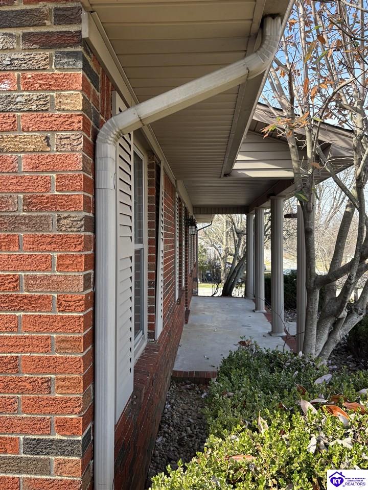 Listing Picture 304 Derek Avenue Elizabethtown, KY 42701 MLS HK25005224