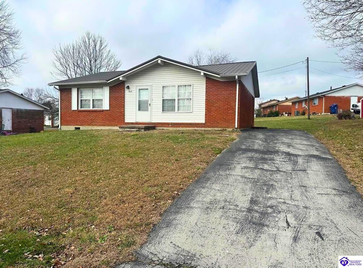 Listing Picture 302 Handley Avenue Campbellsville, KY 42718 MLS HK25005242