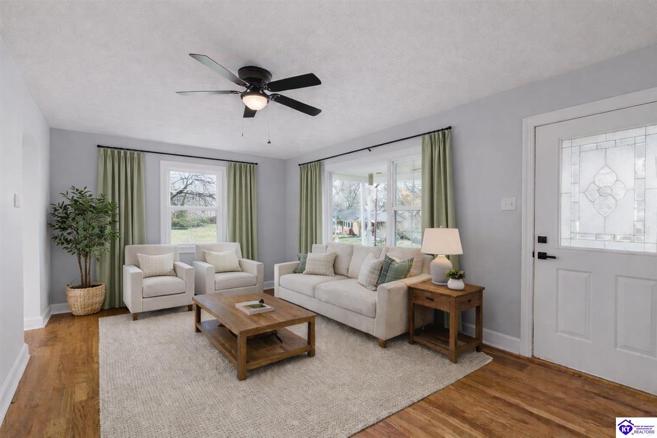 Listing Picture 705 Montgomery Avenue Elizabethtown, KY 42701 MLS HK25005283