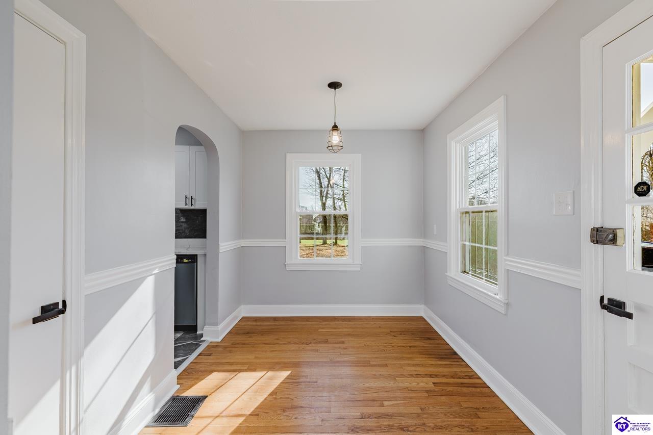 Listing Picture 705 Montgomery Avenue Elizabethtown, KY 42701 MLS HK25005283