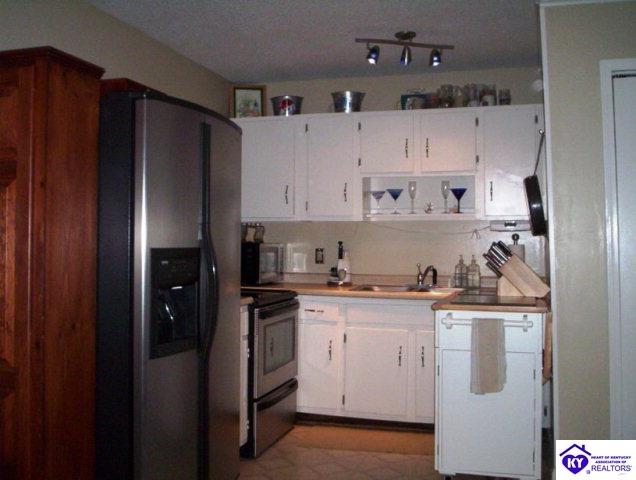 Listing Picture 39 W Airview Drive Elizabethtown, KY 42701 MLS HK10000045