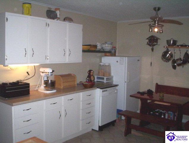 Listing Picture 39 W Airview Drive Elizabethtown, KY 42701 MLS HK10000045