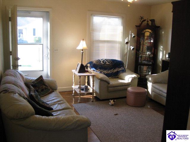 Listing Picture 204 Deborah Street Elizabethtown, KY 42701 MLS HK10000082