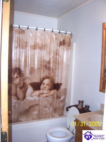 Listing Picture 104 Mills Court Elizabethtown, KY 42701 MLS HK10000150