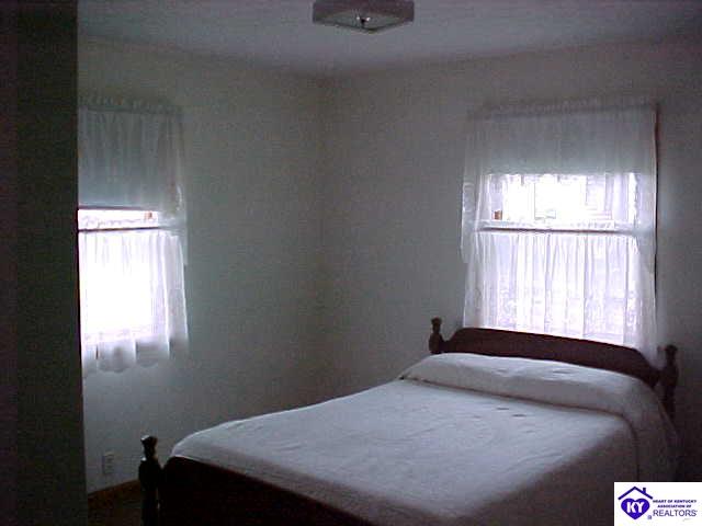 Listing Picture 401 Highland Avenue Vine Grove, KY 40175 MLS HK10000269