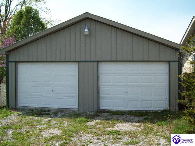 Listing Picture 319 Oklahoma Road Bee Spring, KY 42207 MLS HK10000419