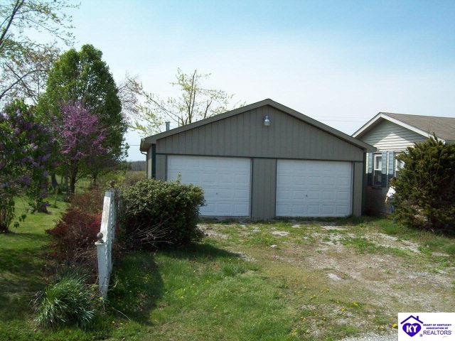 Listing Picture 319 Oklahoma Road Bee Spring, KY 42207 MLS HK10000419