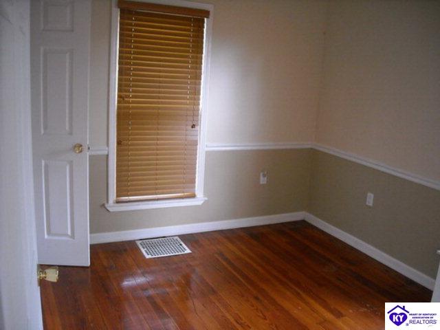 Listing Picture 112 First Street Irvington, KY 40146 MLS HK10000624