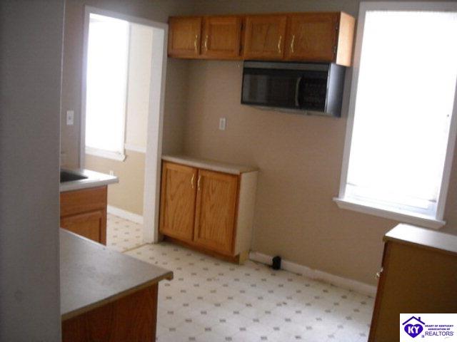 Listing Picture 112 First Street Irvington, KY 40146 MLS HK10000624