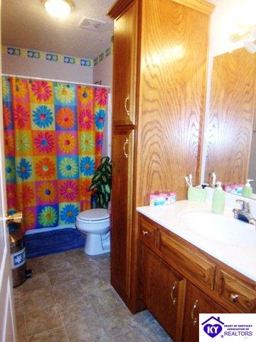 Listing Picture 103 Amber Court Bardstown, KY 40004 MLS HK10000575