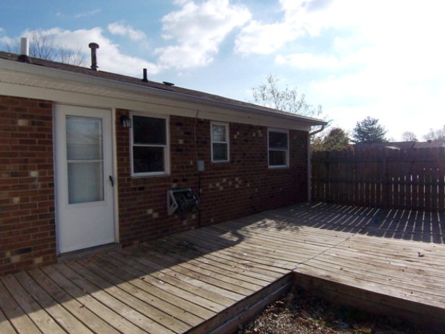 Listing Picture 111 Ledgewood Court Louisville, KY 40229 MLS HK10000737