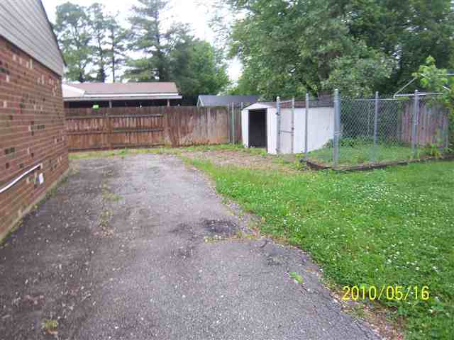 Listing Picture 111 Ledgewood Court Louisville, KY 40229 MLS HK10000737