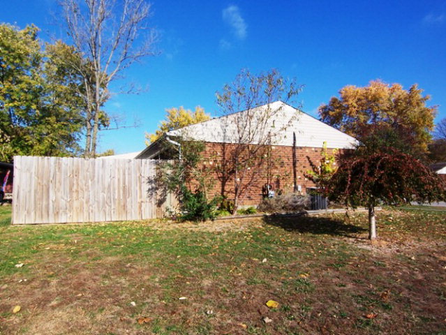 Listing Picture 111 Ledgewood Court Louisville, KY 40229 MLS HK10000737