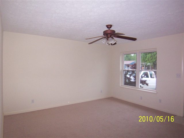 Listing Picture 111 Ledgewood Court Louisville, KY 40229 MLS HK10000737