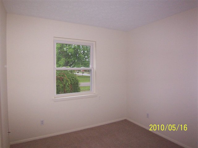 Listing Picture 111 Ledgewood Court Louisville, KY 40229 MLS HK10000737