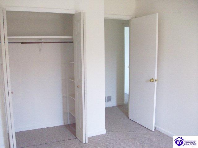 Listing Picture 2669 Delta Court Radcliff, KY 40160 MLS HK10000914